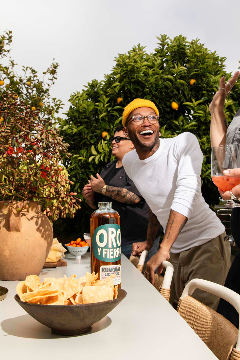 brucato-oro-y-fierro-kumquat-liqueur-700ml-4